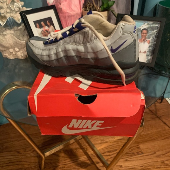 Nike Air Max 95’ - Picture 2 of 3